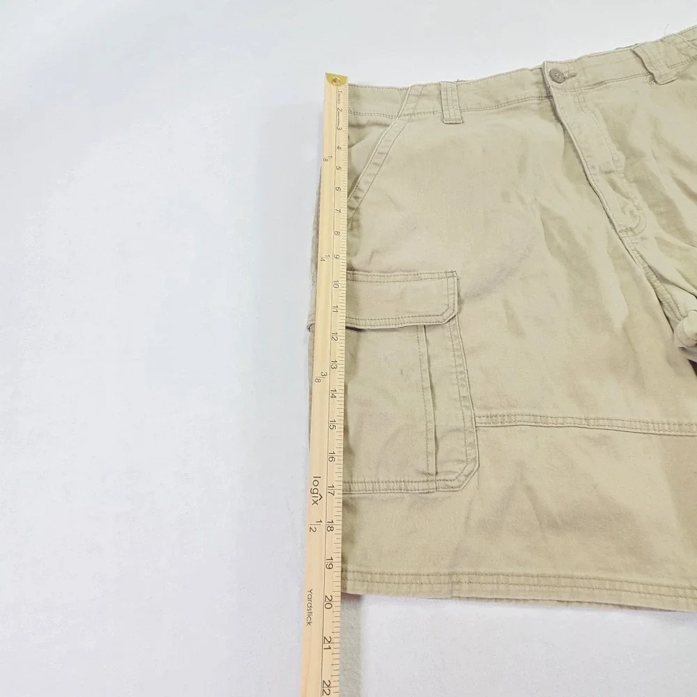 Wrangler Men's Relaxed Fit Cargo Shorts Size 38 x 9 Khaki Pockets Classic Casual